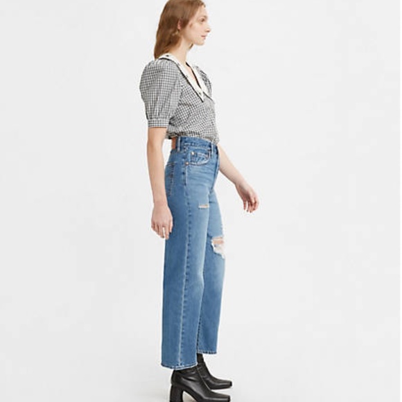 NWT Levis Ribcage Medium Wash Distressed Denim Straight Ankle Jeans - Picture 3 of 7